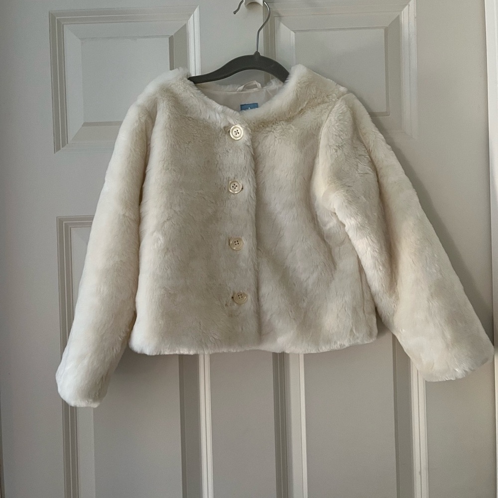 Girl’s Baby Gap Ivory Button up faux fur coat jacket Holiday Special Occasion 5